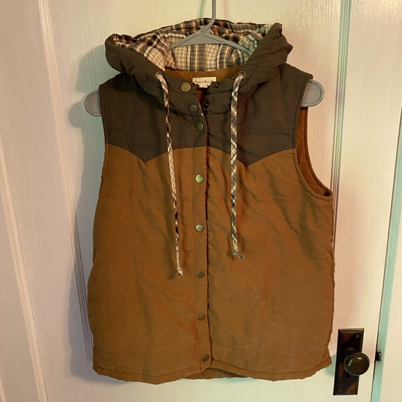 Hem & Thread Jackets & Blazers - Hem & Thread puffer jacket with hood